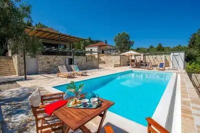 Image de Tranquil retreat: Villa Gionis near Loggos, Paxos.
