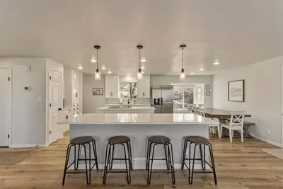 Image de Canyon Cove Cottage | In Home Gym | Chef's Kitchen