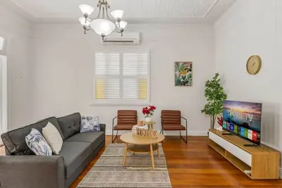 Image de Ascot Vintage 4br Queenslander w/ Mall at Doorstep