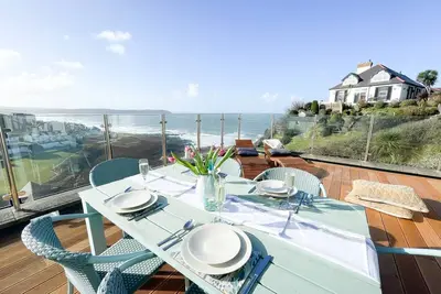 2 Gull Rock, sleeps 4 sea views