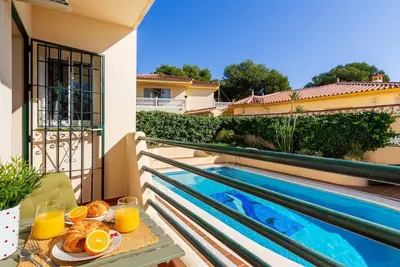 Image de Aguilar. Plage, Piscine, Garage, Terrasse