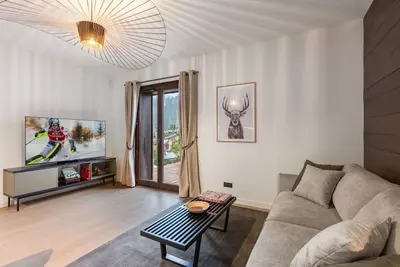 Image de Appartement lumineux près des pistes avec parking, animaux admis