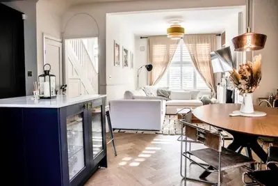 Image de Stylish 2 Bedroom, 2 Bathroom Terraced Townhouse & Garden