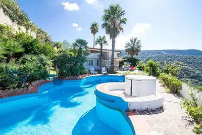 Image de Villa Marisa, with private pool and sea view near the beach
