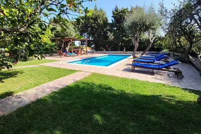 Image de Villetta Basiluzzo, with shared pool and access to the beach