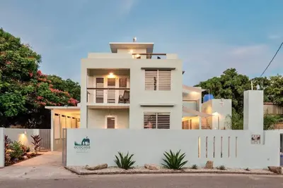 Image de EcoCasa: Sustainable breezy, luxury 3Br w/bay view