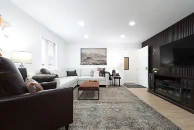 Image de Gorgeous Autumn Arbor Condo - 2 Blks Byui, , 2 Car Garage, 2 Bed, 2 Bath, Office