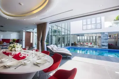 Image de Beach Paradise: 4bdr Beachfront Pool Villa\n\n