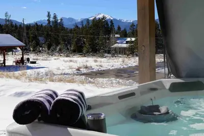 Image de New Ski Winter Park | Hot Tub, Garage + Boot Dryer