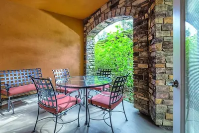 Image de Vino Bello Napa Studio w/ kitchen-sleeps 4-shuttle to BottleRock-4th night free