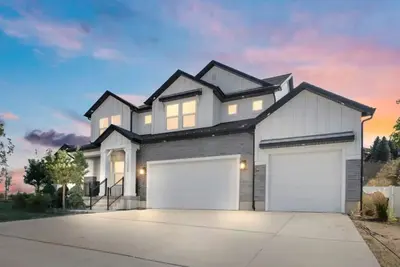 Image de Springtime Saddle - Lux Mountain Top Home
