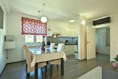 Image de Superbe appartement à Porec avec WiFi