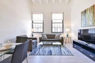 Image de Perfect for Nurses! Spacious 2br | near Tufts Medical