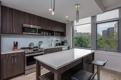 Image de Lovely 2br | Rooftop Pool | Arlington/Crystal City | by Gls