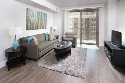 Image de Stunning 2br | Laundry | Full Kitchen | Crystal City