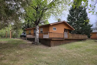 Image de Rustic Cabin on River just off the beaten path