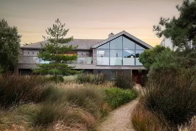 Image de Penrich - Constantine Bay - a luxury house that sleeps 6 guests in 3 bedrooms