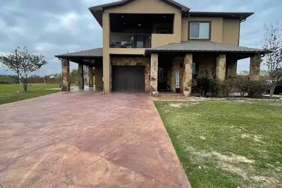 Image de 20 min from Downtown Austin, 20 min to Circuit of the Americans 10 min to Tesla