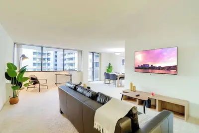 Image de Apt w/ All You Need + Easy Metro Access