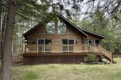 Image de Moose Lake Retreat: Lake & Trailside