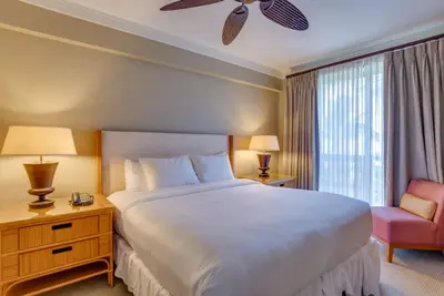 Image de Seaside Luxury: Premier units w/ Breathtaking Views and Kitchen. Onsite Pool!