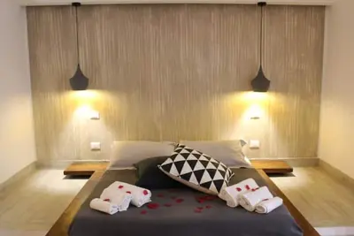 Image de Loft with private spa for a Romantic Weekend.