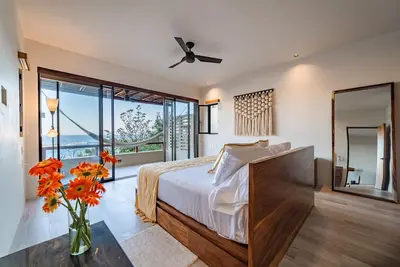 Image de Oceanfront Residence with Beach Access