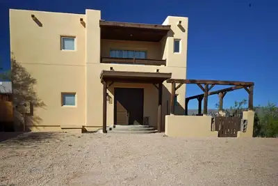 Image de Spanish home with breathtaking views of Roosevelt Lake! !
