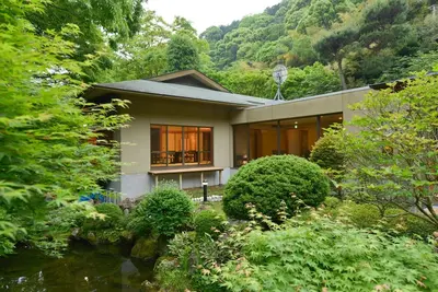 Image de Nonsmoking A hideaway inn with Japanese architecture surrounded by a Japanese garden / Atami Shizuoka