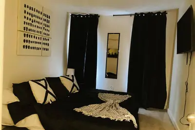 Image de Townhome in the Mexican War Streets! Pet-Friendly and off-street parking options