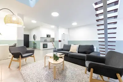 Image de Magnifique appartement 4 chambres avec parking!