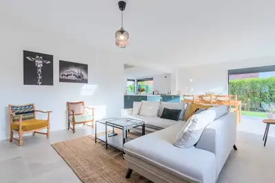 Image de Belle maison 4 chambres avec parking et jardin