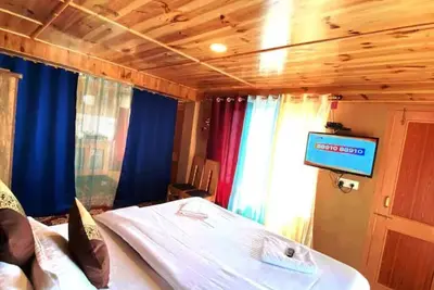 Image de 1 Bhk Independent Mud House +Netflix+Power Backup\n\n