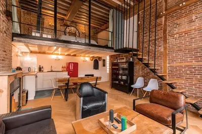 Image de Duplex d'architecte avec 3 chambres