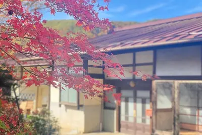 Image de An inn with an irori hearth for a night without me / Ina Nagano