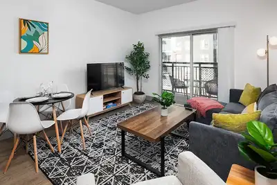 Image de Urban Retreat | Free WiFi+Parking, Walk to Stadium