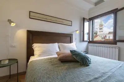 Image de Vue Campanile St Marc : appartement moderne et spacieux, une adresse incontournable!