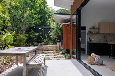 Image de Private villa just a 4 min walk to Avalon Beach!