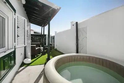 Image de Maison de vacances 'Tia Osa' avec piscine privée, terrasse partagée et Wi-Fi