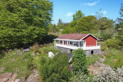 Image de Maison confortable à Hökerum avec.