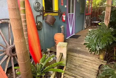 Image de The Cabin -self contained in the heart of Cowes