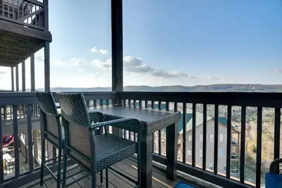 Image de Near Silver Dollar City! Condo w/ Indoor Pool