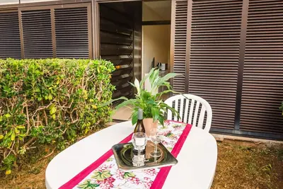 Image de Agréable appartement pour 2 personnes avec Wifi, climatisation, piscine, Tv, patio et parking
