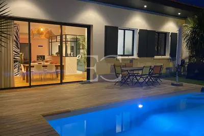 Image de Easy Clés-Villa centre-ville 6p Piscine A\/C