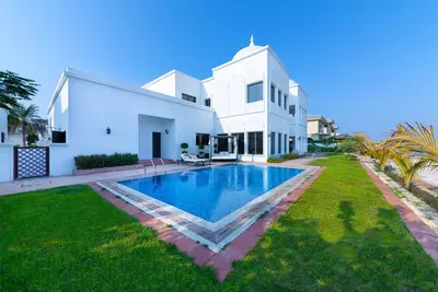 Image de 5* Villa with Private Pool/Beach on Palm Jumeirah
