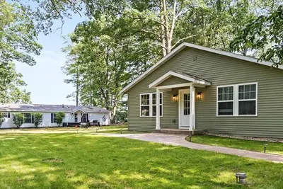 Image de Picture Perfect Dual Home on the Lake