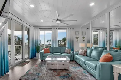 Image de Crescent 116 Destin | Renovated Gulf-Front Escape