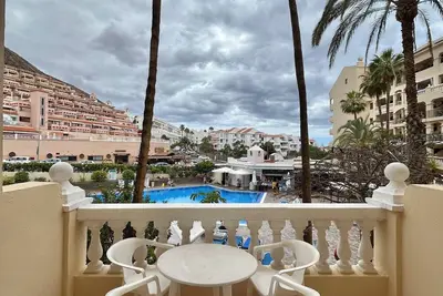 Image de Castle Harbour: 1 bedroom pool view (C105)