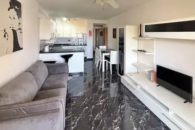 Image de 2 bedroom apartment in Castle Harbour (C205)
