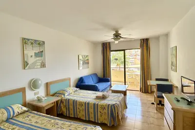 Image de Pool and Sea view studio (C013)
